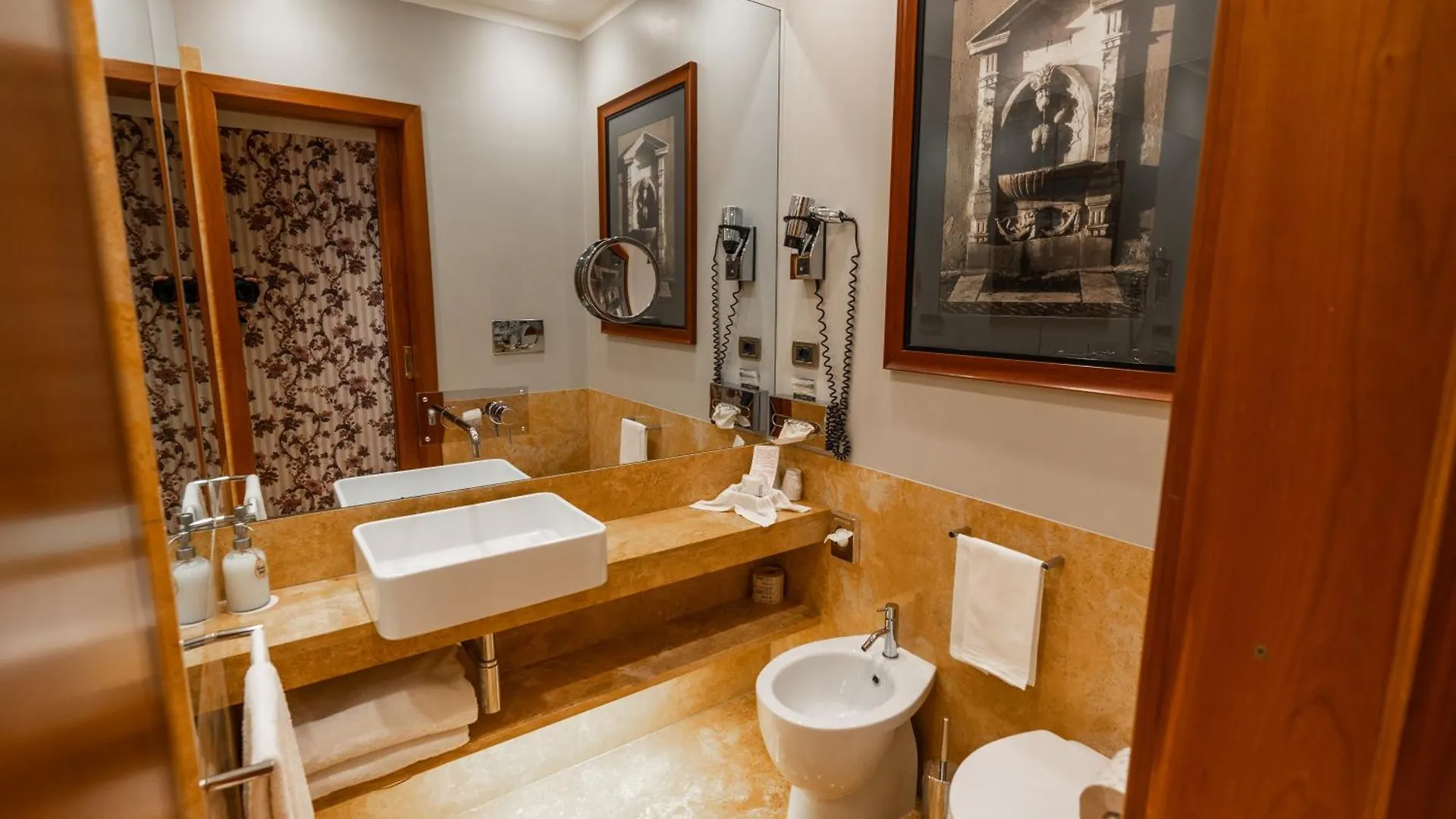Hotel S. Anna Rome